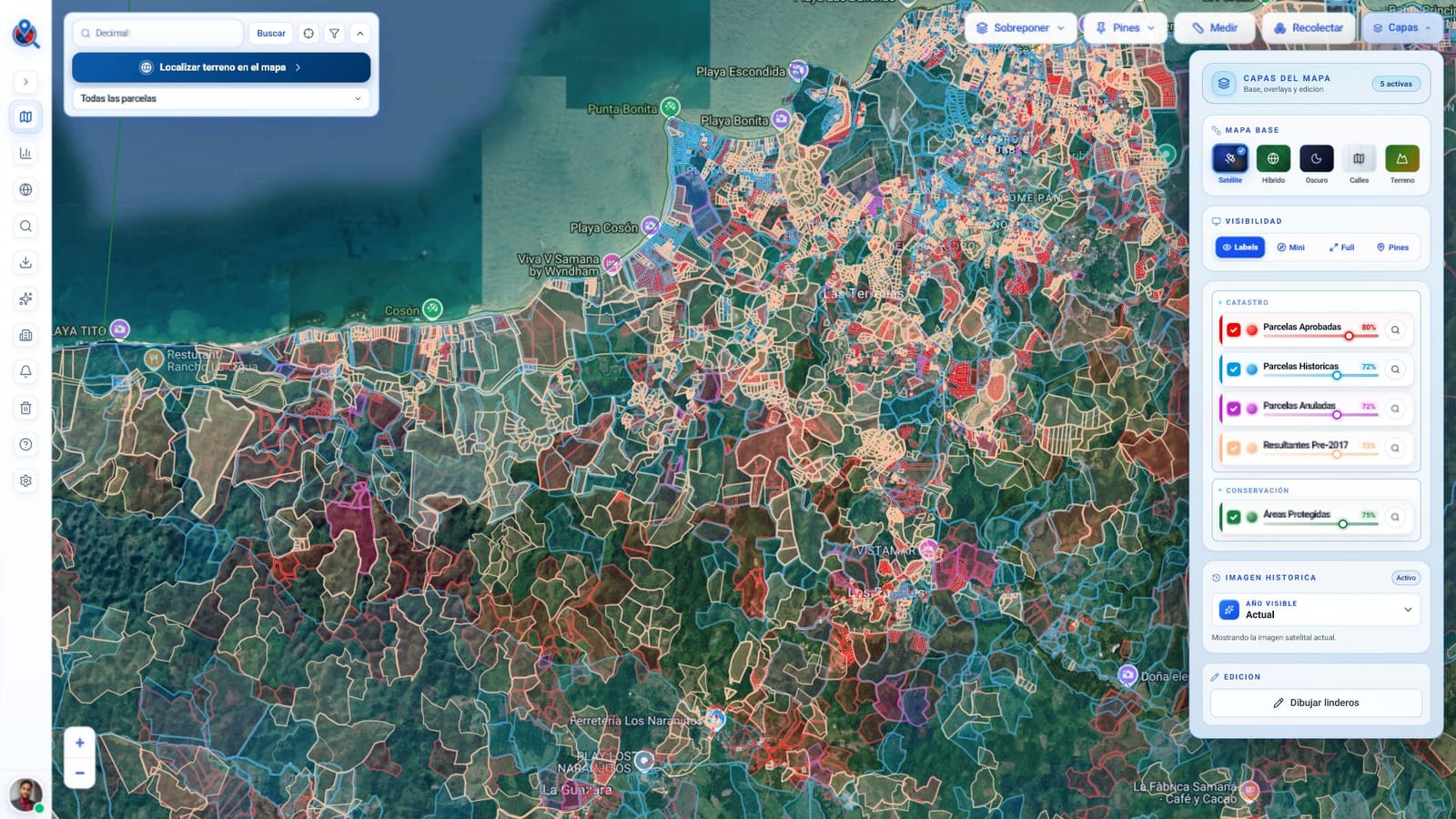 Mapa catastral de GeoInvestiga en Las Terrenas con parcelas por estado y el panel de capas activo